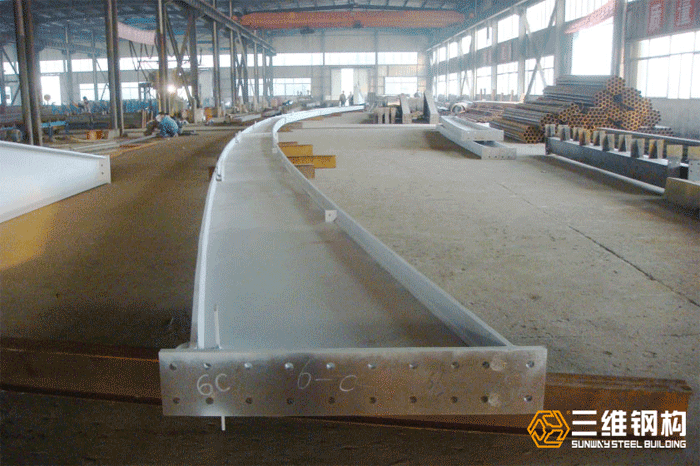 新黄金城hjc222钢结构的组装