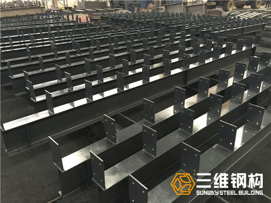 新黄金城hjc222钢结构工程